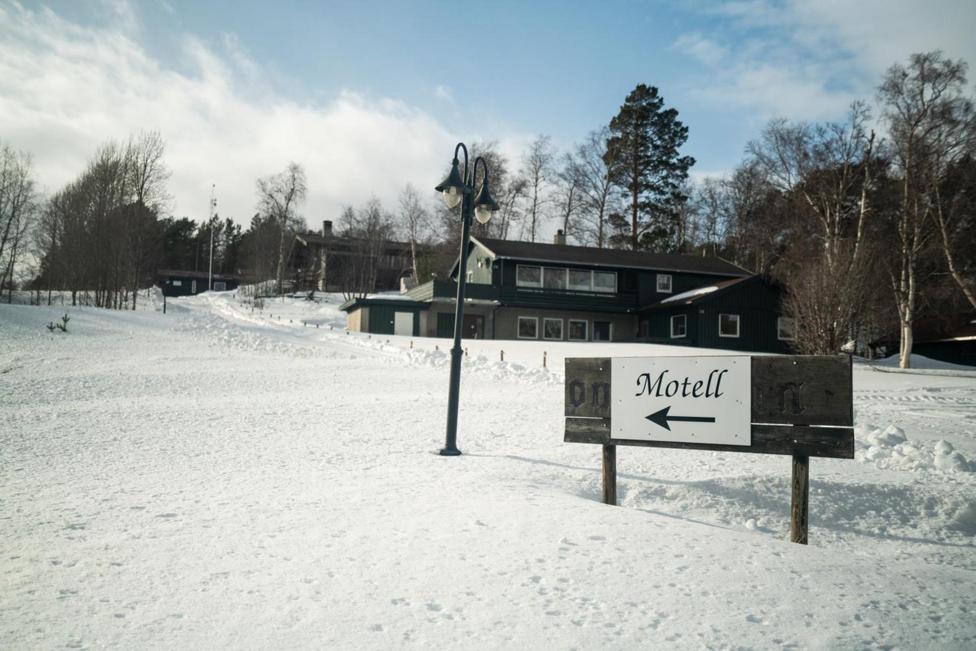 Dombastun Motel Exterior photo